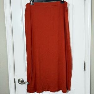 Old Navy Ribbed Maxi Skirt in Rust Orange